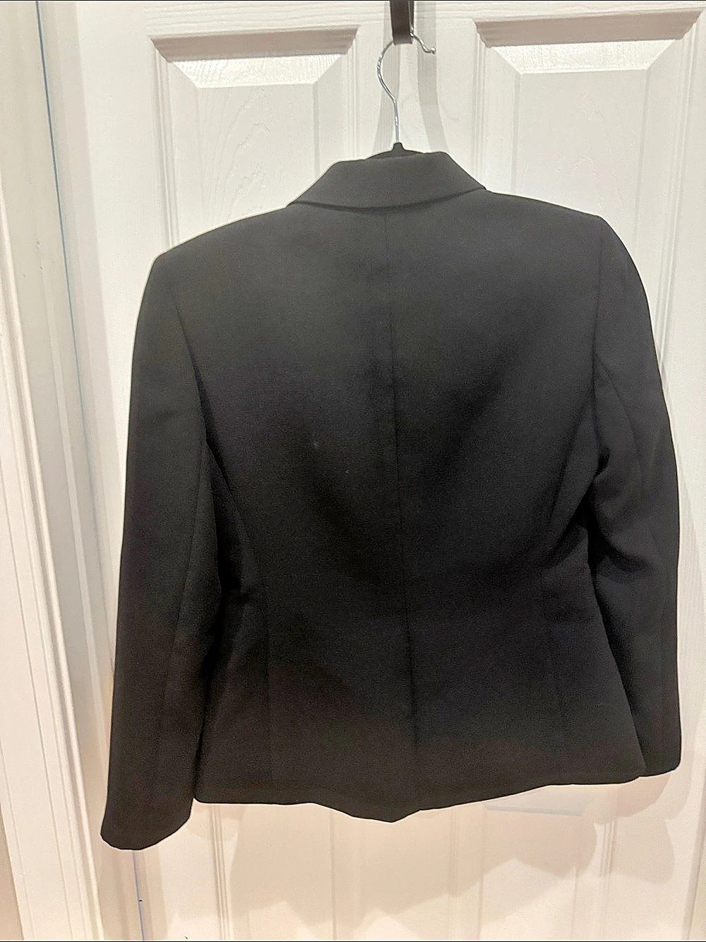 Tahari Arthur S Levine Petite Black & White Size 2P Like New - Picture 3 of 4